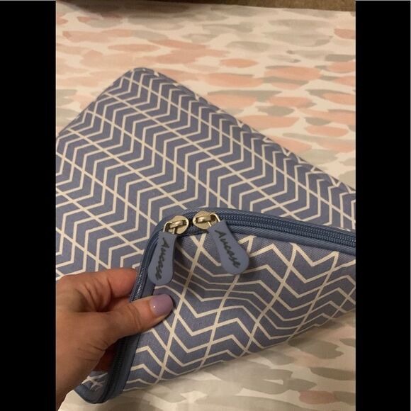 15-16” Laptop Sleeve - chevron pattern - double zipper - Picture 6 of 9